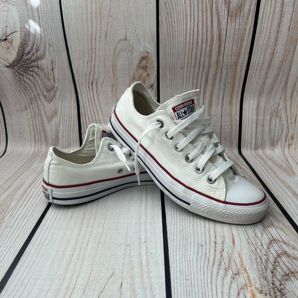Converse Chuck Taylor Low Top